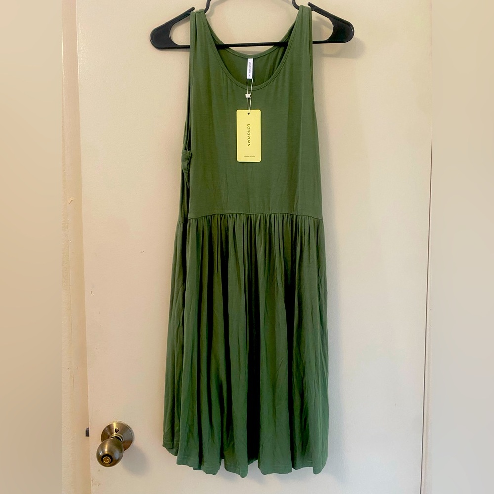 NWT Longyuan sleeveless a-line dress with pockets, size large. Pit to pit 20”